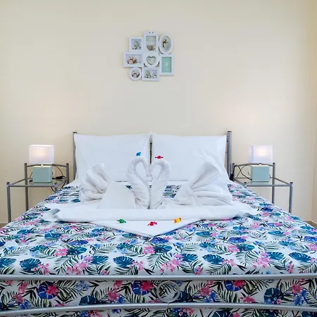 Robellini Palm Villa Kounoupidhianá